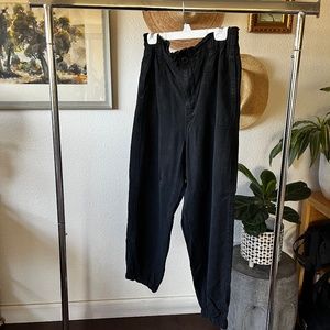 Black American Eagle Jogger Pants